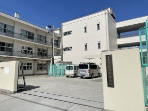 松原第2中学校舎